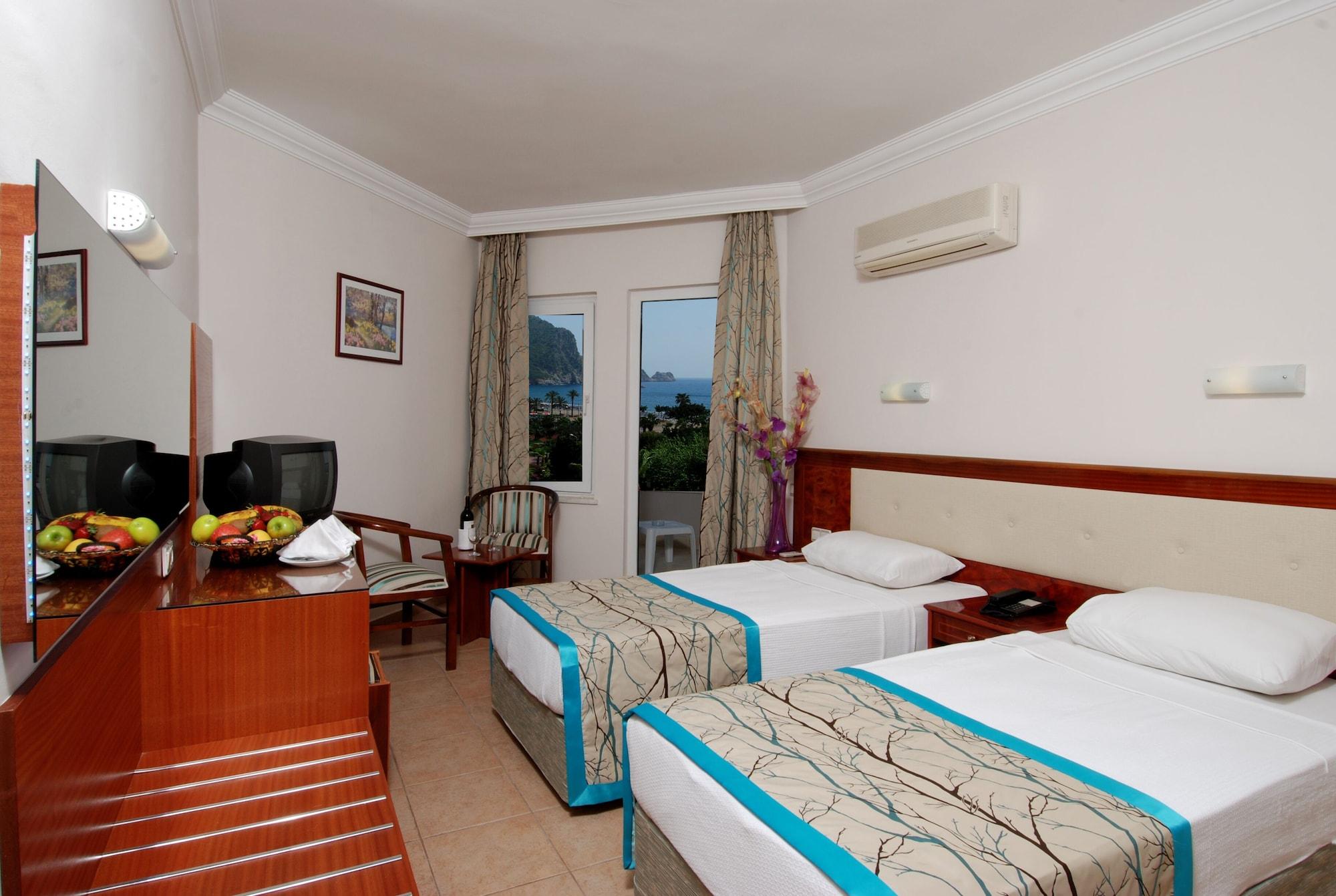Hatipoglu Beach Hotel Аланя Екстериор снимка